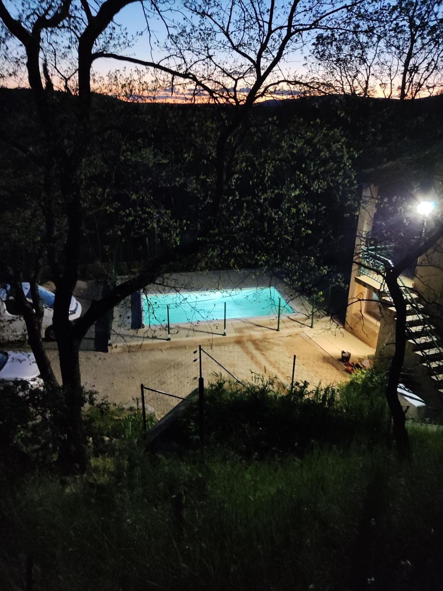 Maison Confortable A Ansouis Dans Le Luberon Exterior photo